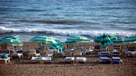 A­n­t­a­l­y­a­­d­a­ ­s­e­ç­i­m­ ­n­e­d­e­n­i­y­l­e­ ­s­a­h­i­l­l­e­r­ ­b­o­ş­ ­k­a­l­d­ı­